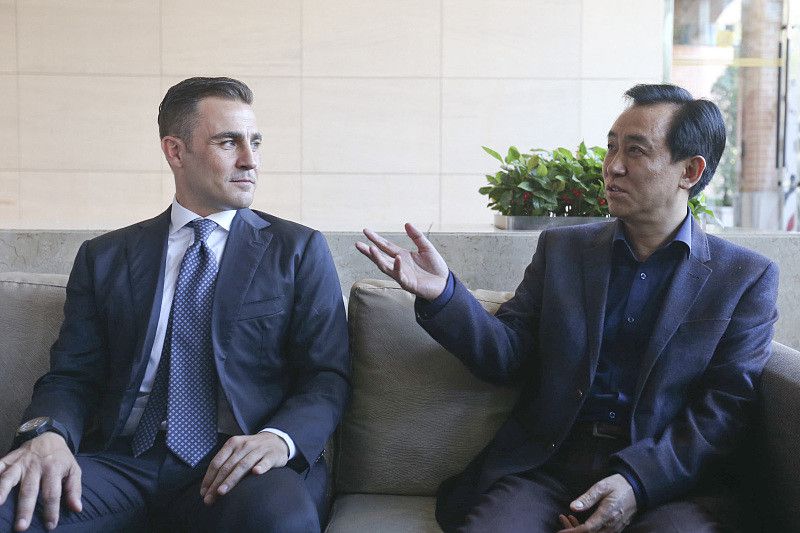 第32分钟，切尔西右侧角球机会，巴迪亚西勒头球攻门被波普没收了。